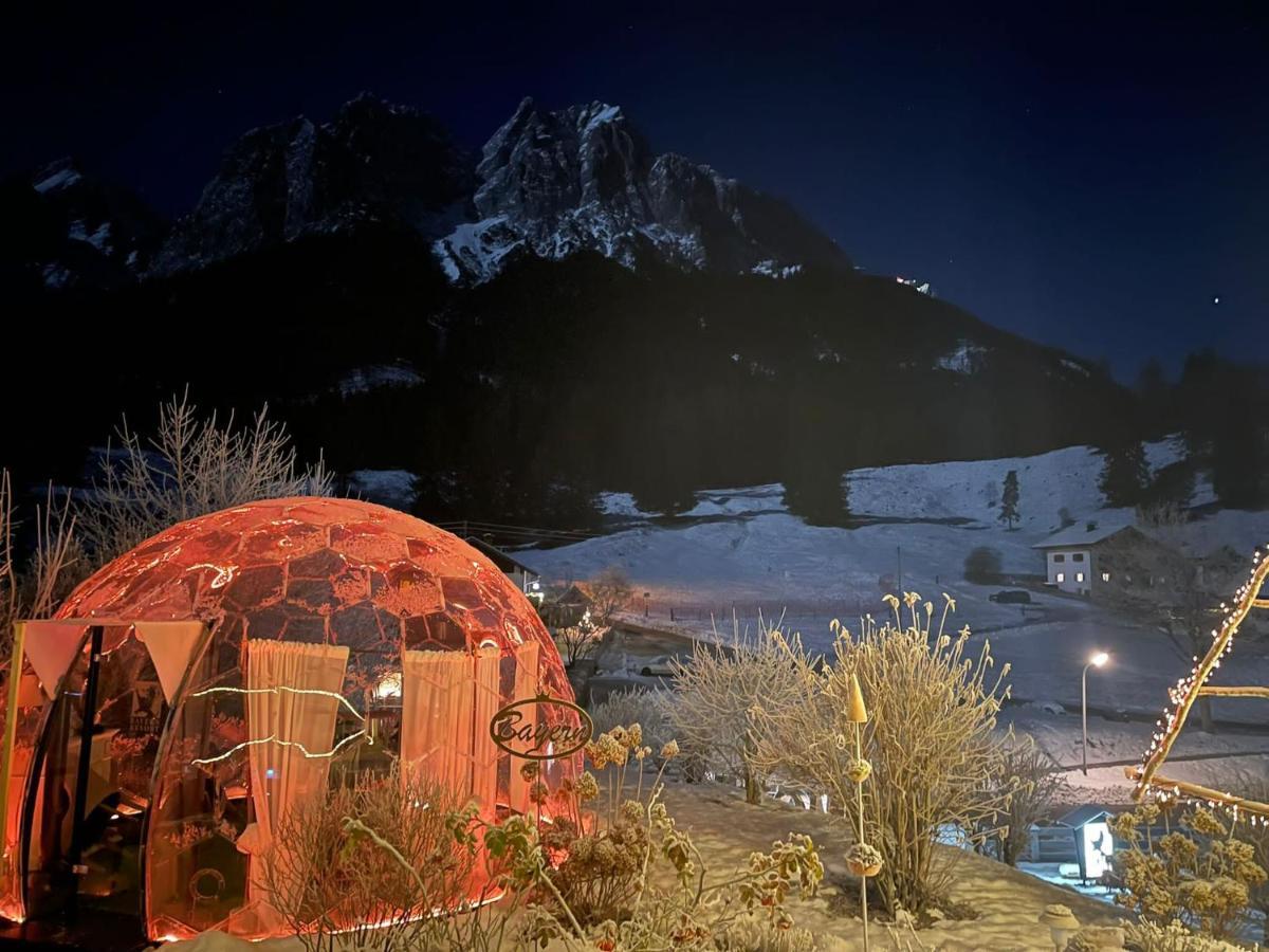 גראינאו Bayern Resort Hotel - Adults Only - Mit Zugspitzblick - Eibsee-Naehe - Wellnessbereich - Naturpool Im Sommer מראה חיצוני תמונה