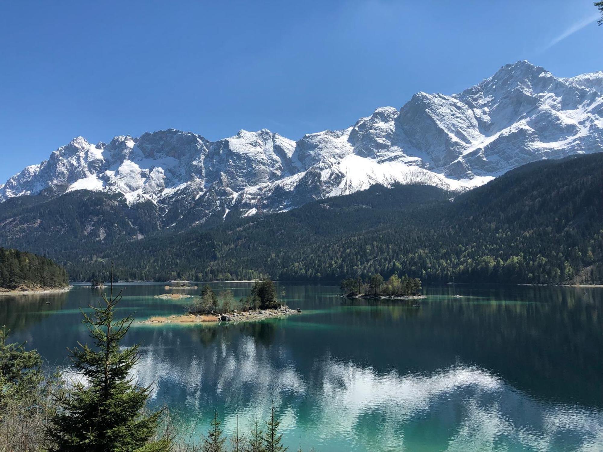 גראינאו Bayern Resort Hotel - Adults Only - Mit Zugspitzblick - Eibsee-Naehe - Wellnessbereich - Naturpool Im Sommer מראה חיצוני תמונה