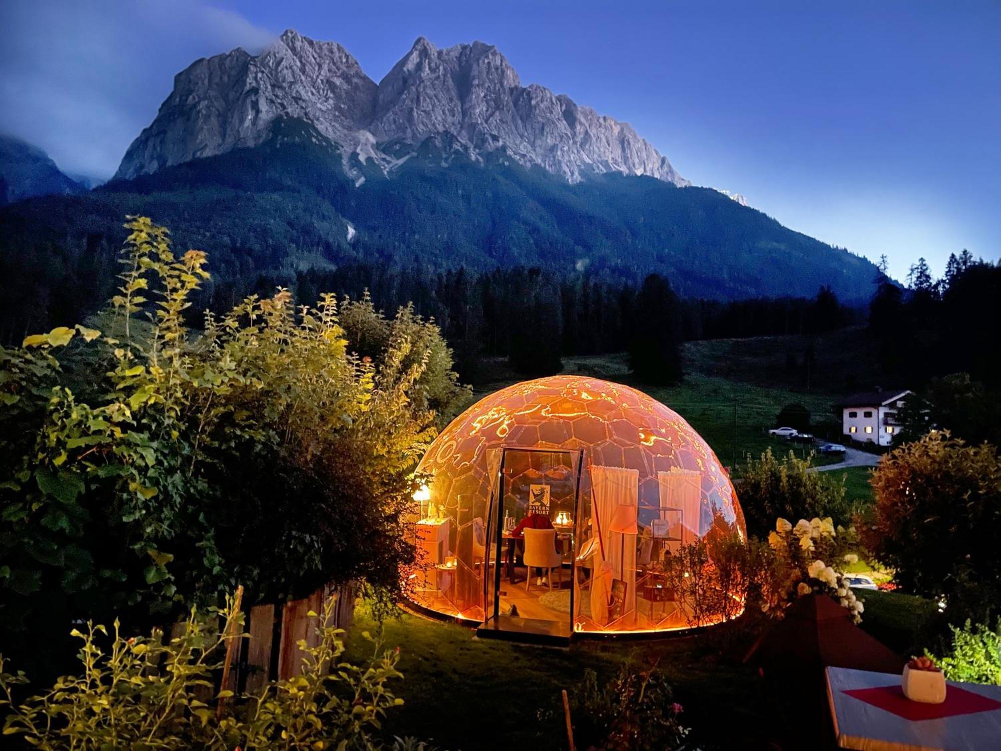 גראינאו Bayern Resort Hotel - Adults Only - Mit Zugspitzblick - Eibsee-Naehe - Wellnessbereich - Naturpool Im Sommer מראה חיצוני תמונה