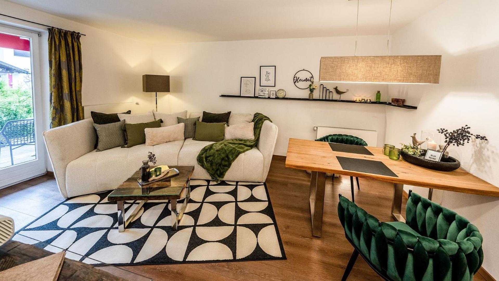 גראינאו Bayern Resort Hotel - Adults Only - Mit Zugspitzblick - Eibsee-Naehe - Wellnessbereich - Naturpool Im Sommer מראה חיצוני תמונה
