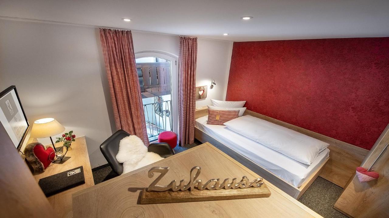 גראינאו Bayern Resort Hotel - Adults Only - Mit Zugspitzblick - Eibsee-Naehe - Wellnessbereich - Naturpool Im Sommer מראה חיצוני תמונה