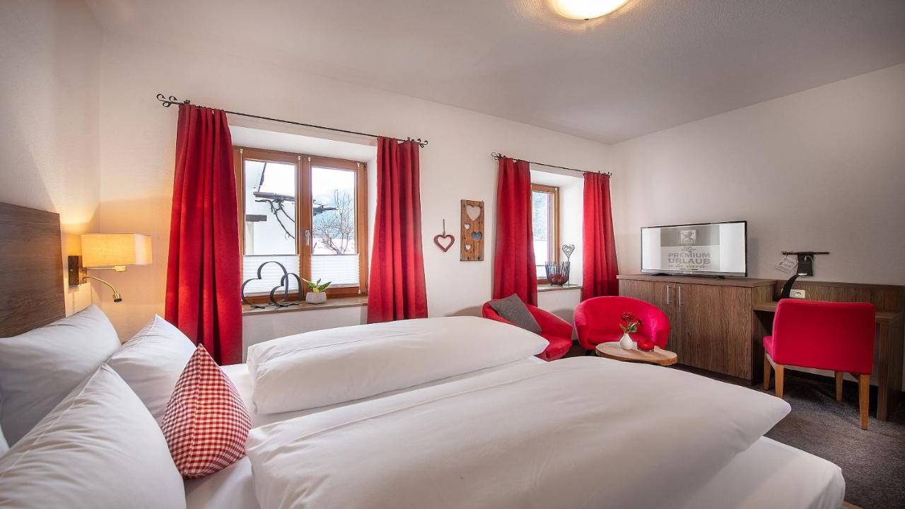 גראינאו Bayern Resort Hotel - Adults Only - Mit Zugspitzblick - Eibsee-Naehe - Wellnessbereich - Naturpool Im Sommer מראה חיצוני תמונה